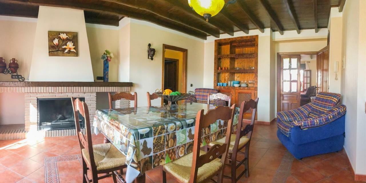 Casa De Teones Guest House Montecorto Exterior photo