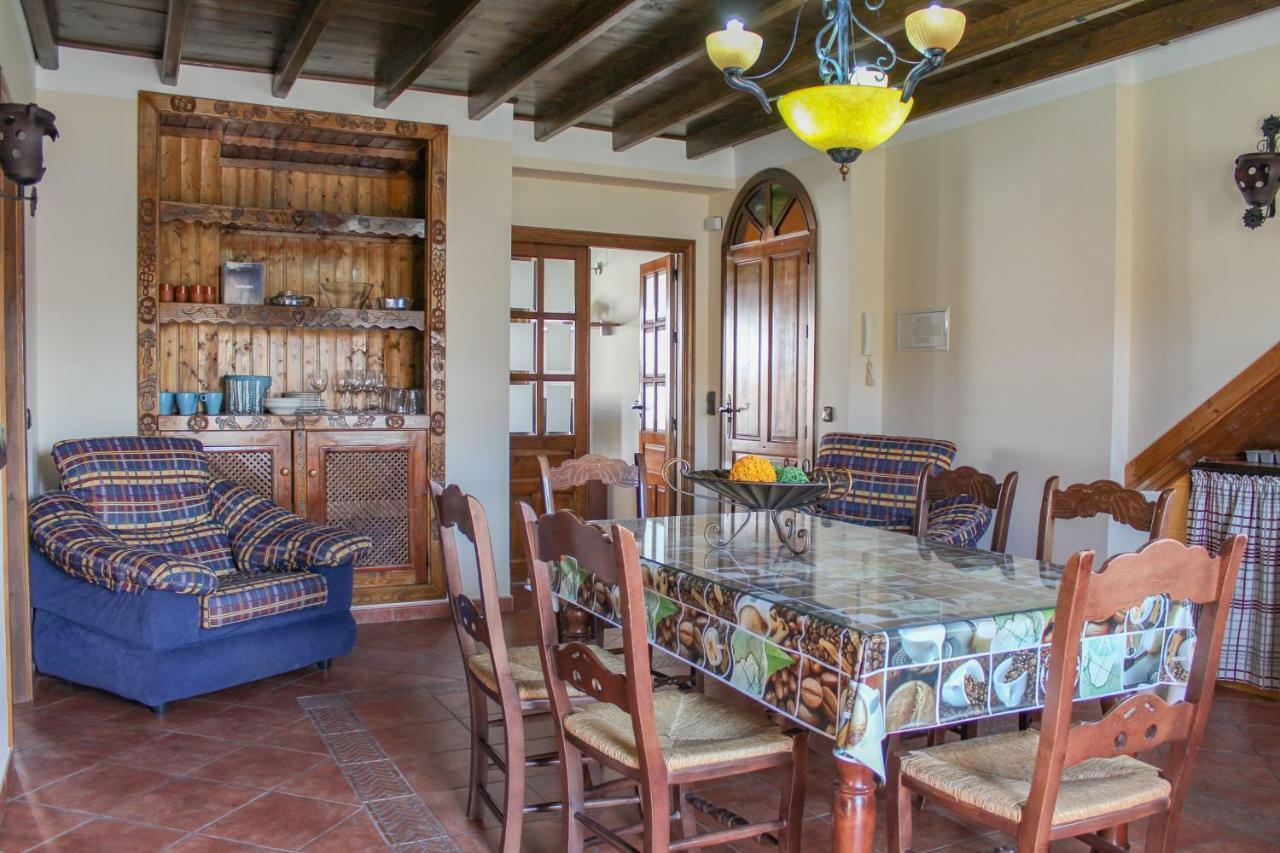 Casa De Teones Guest House Montecorto Exterior photo