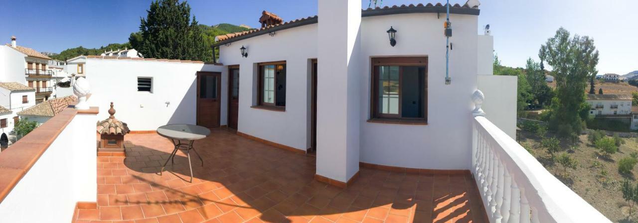 Casa De Teones Guest House Montecorto Exterior photo