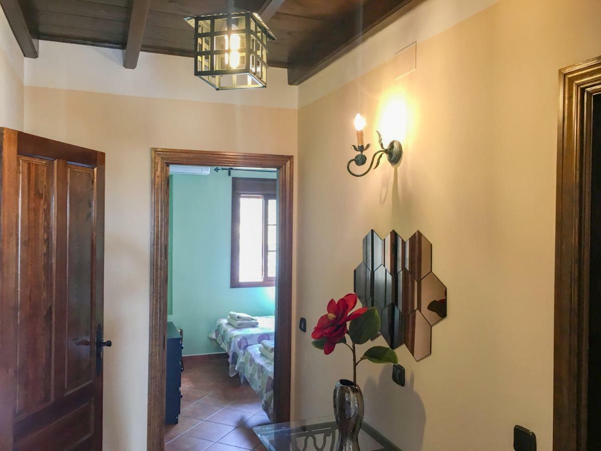 Casa De Teones Guest House Montecorto Exterior photo